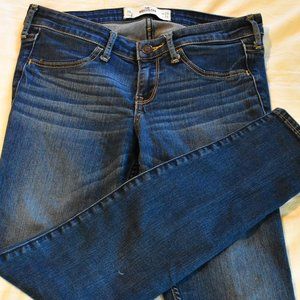 Hollister Mid Rise Skinny Jeans